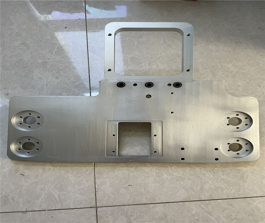 切割機(jī)側(cè)板